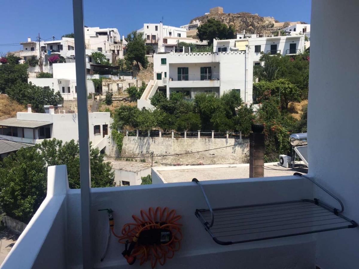 Μονοκατοικία Με Θέα Τη Χώρα 스키로스 외부 사진